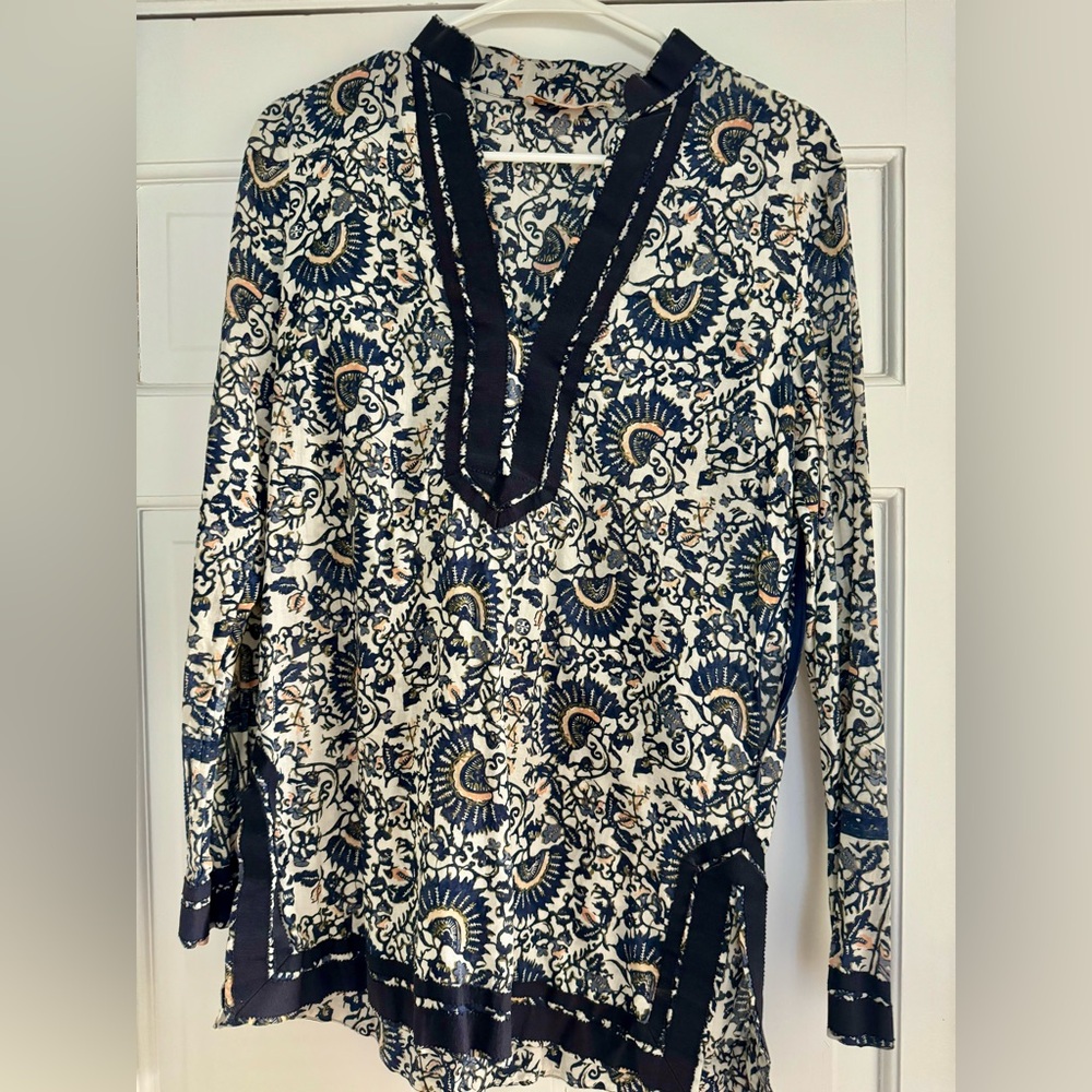 Tory Burch Shirt, Size 6, EUC